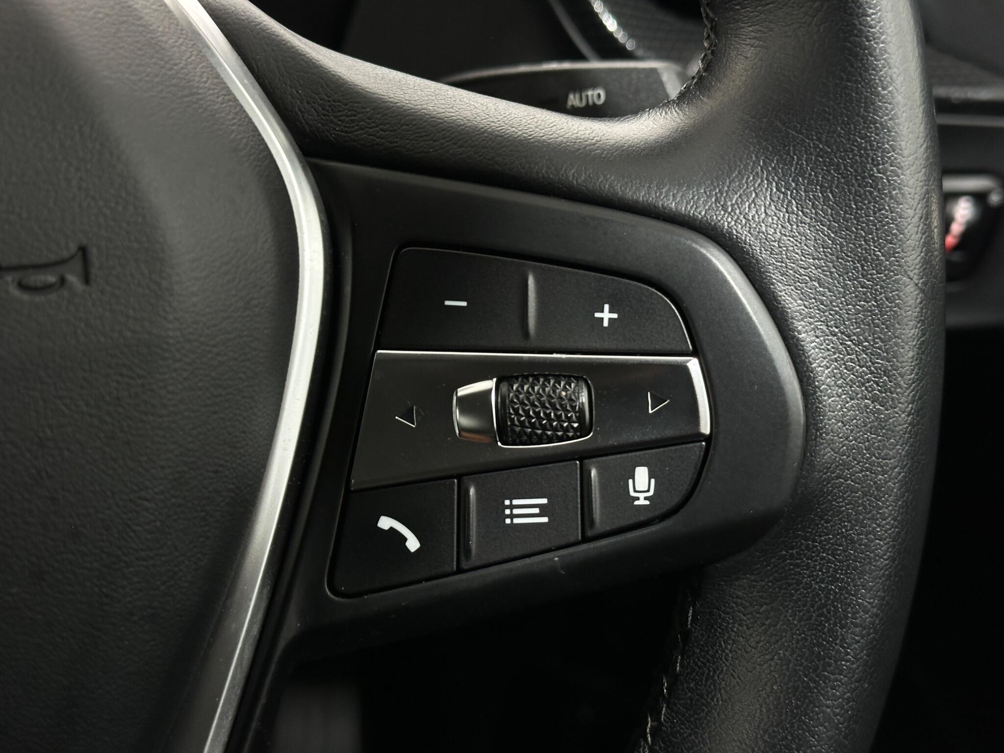 BMW 2 Series view 16