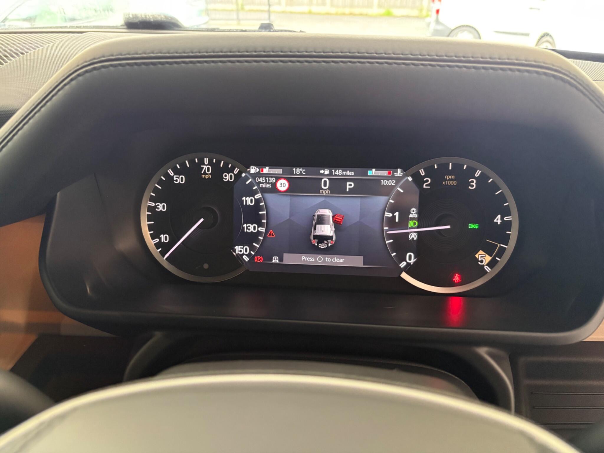 Land Rover Defender view 19