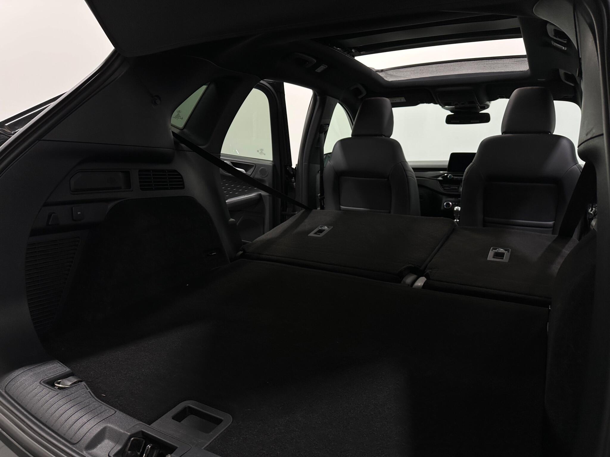 Ford Kuga view 43