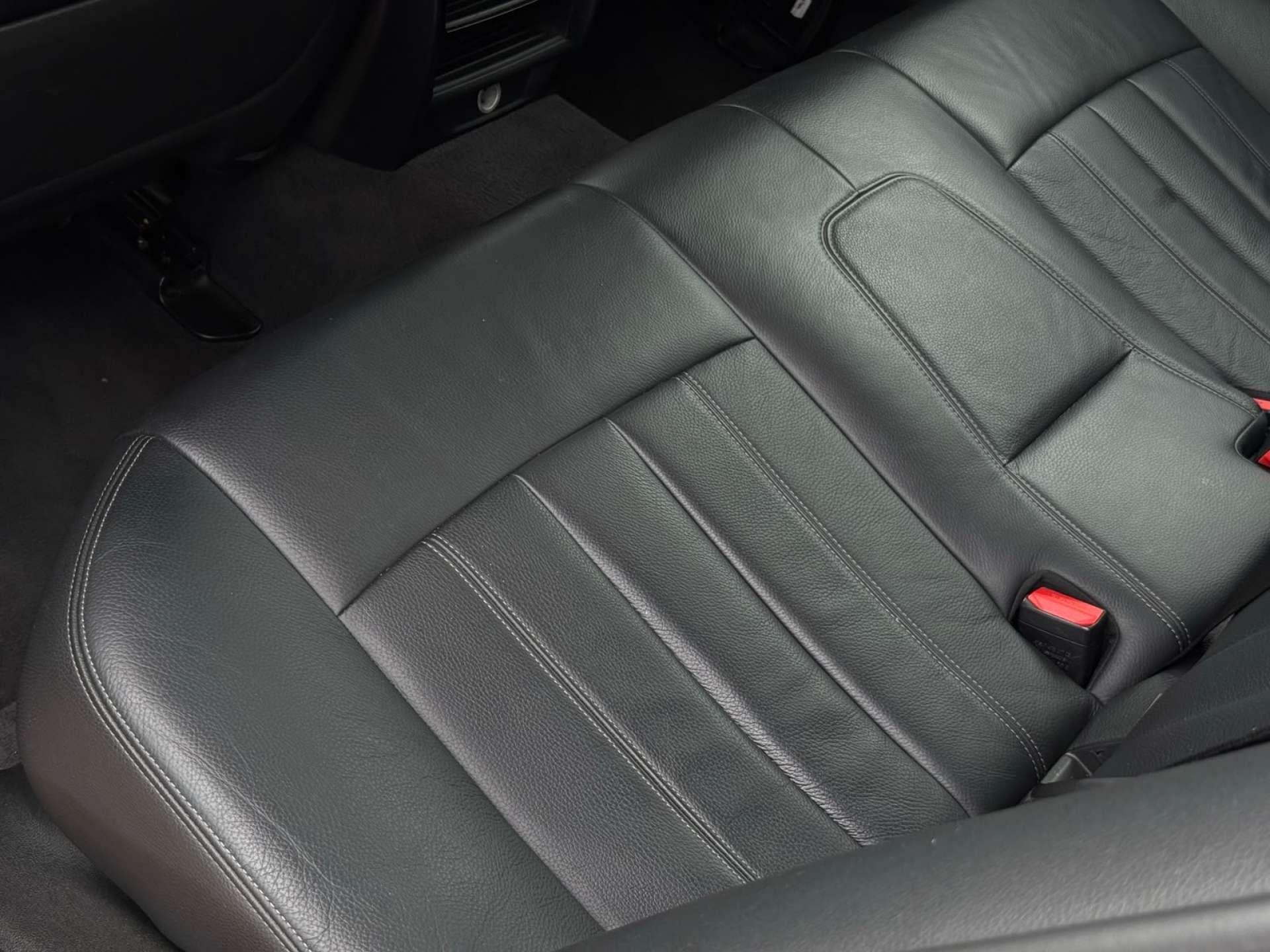 BMW 5 Series view 38