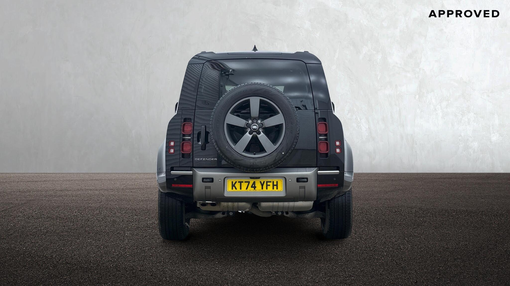 Land Rover Defender view 6