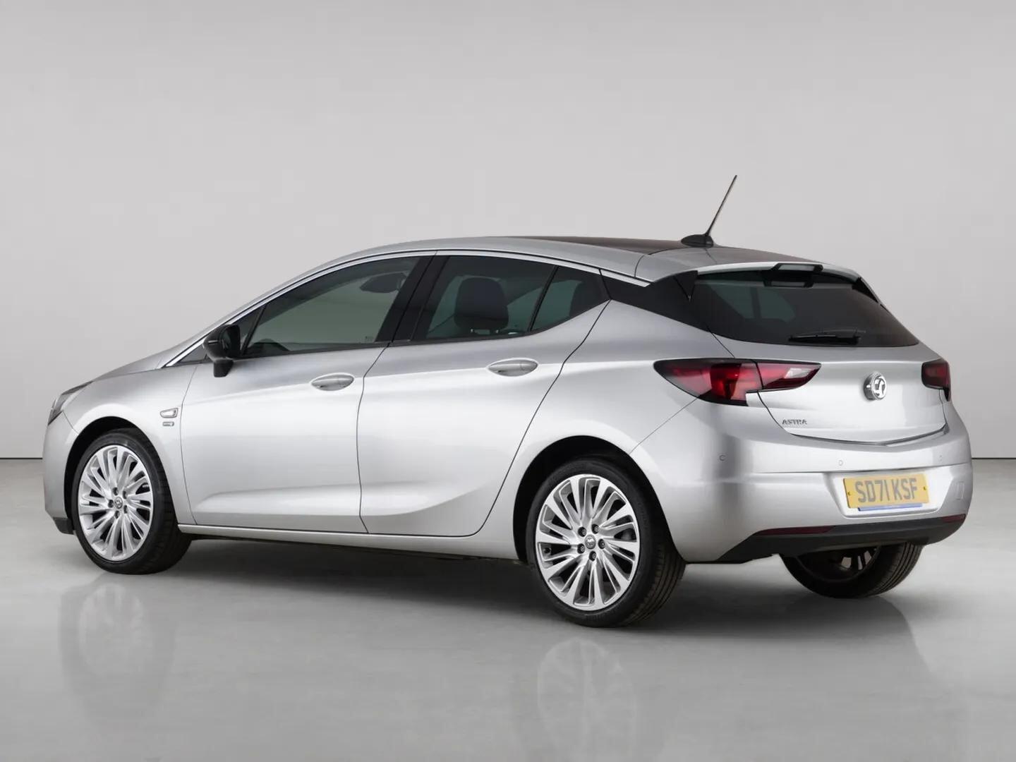Vauxhall Astra view 5