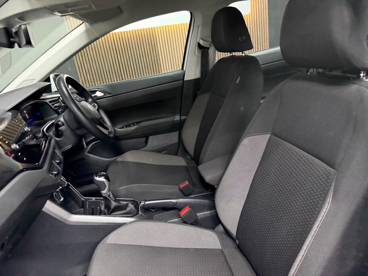 Volkswagen Polo view 28