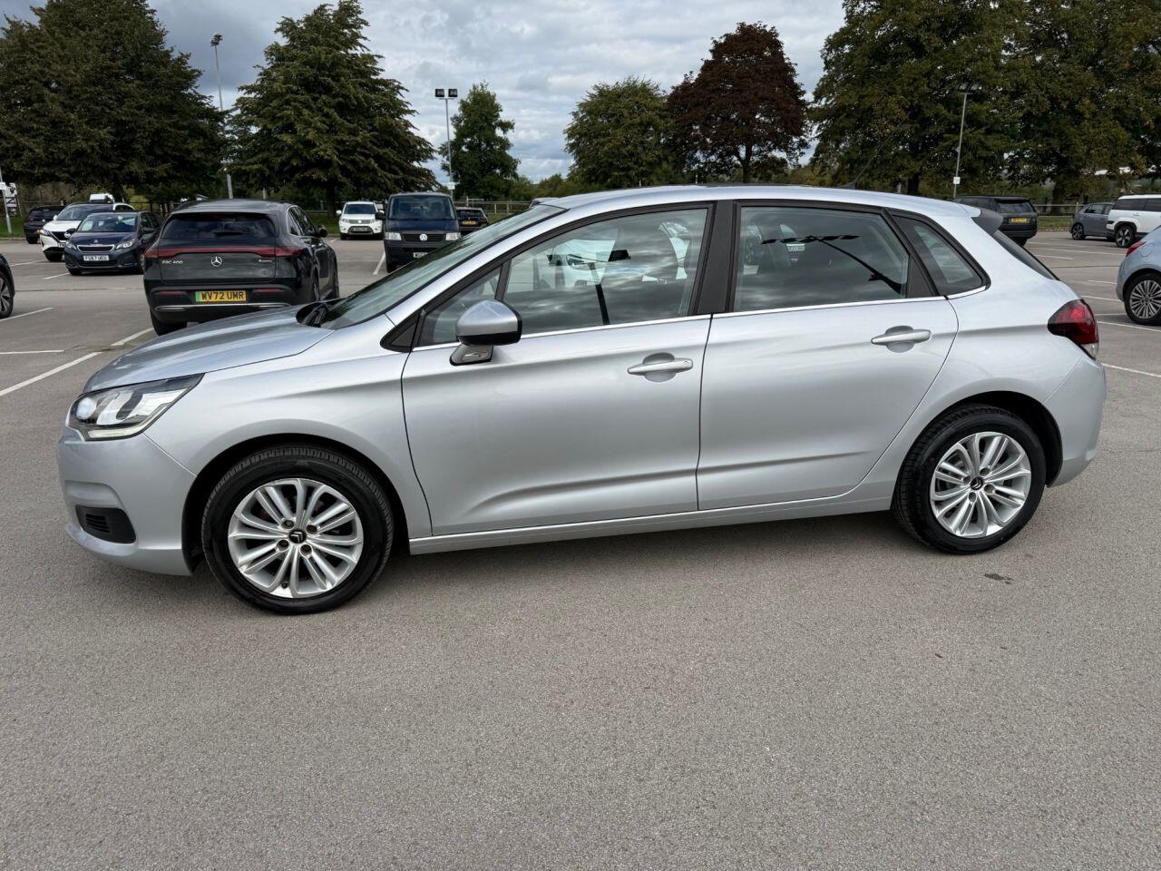 Citroen C4 view 24