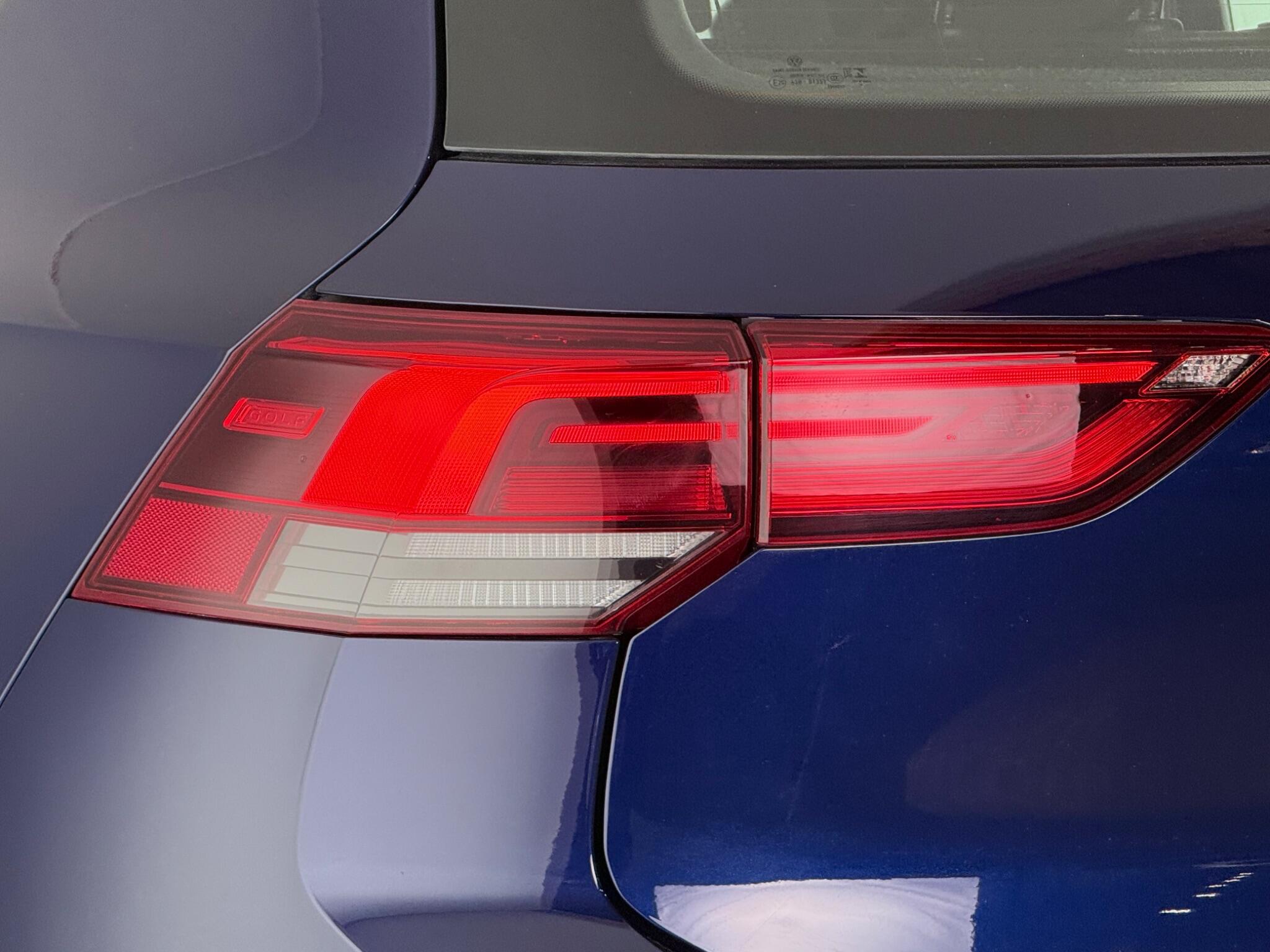 Volkswagen Golf view 6