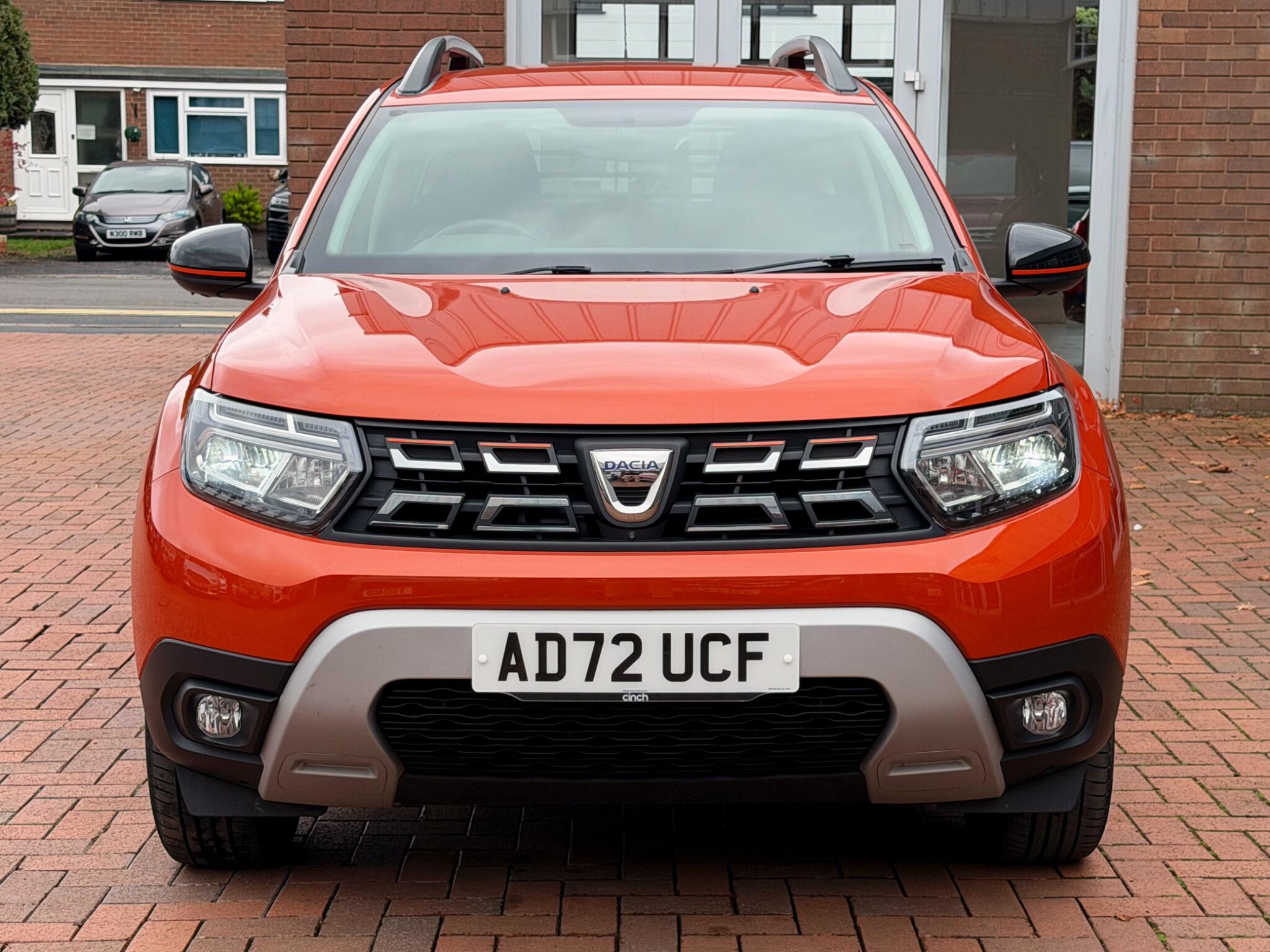 Dacia Duster view 34
