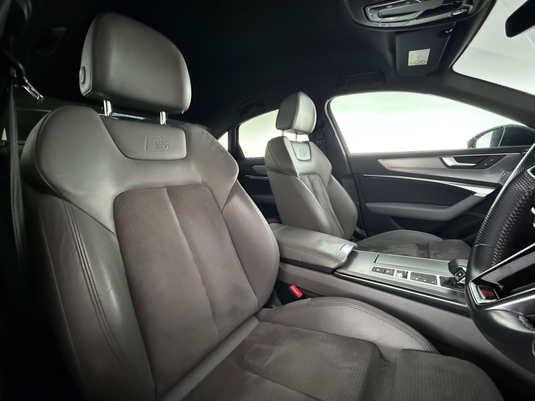 Audi A6 view 29