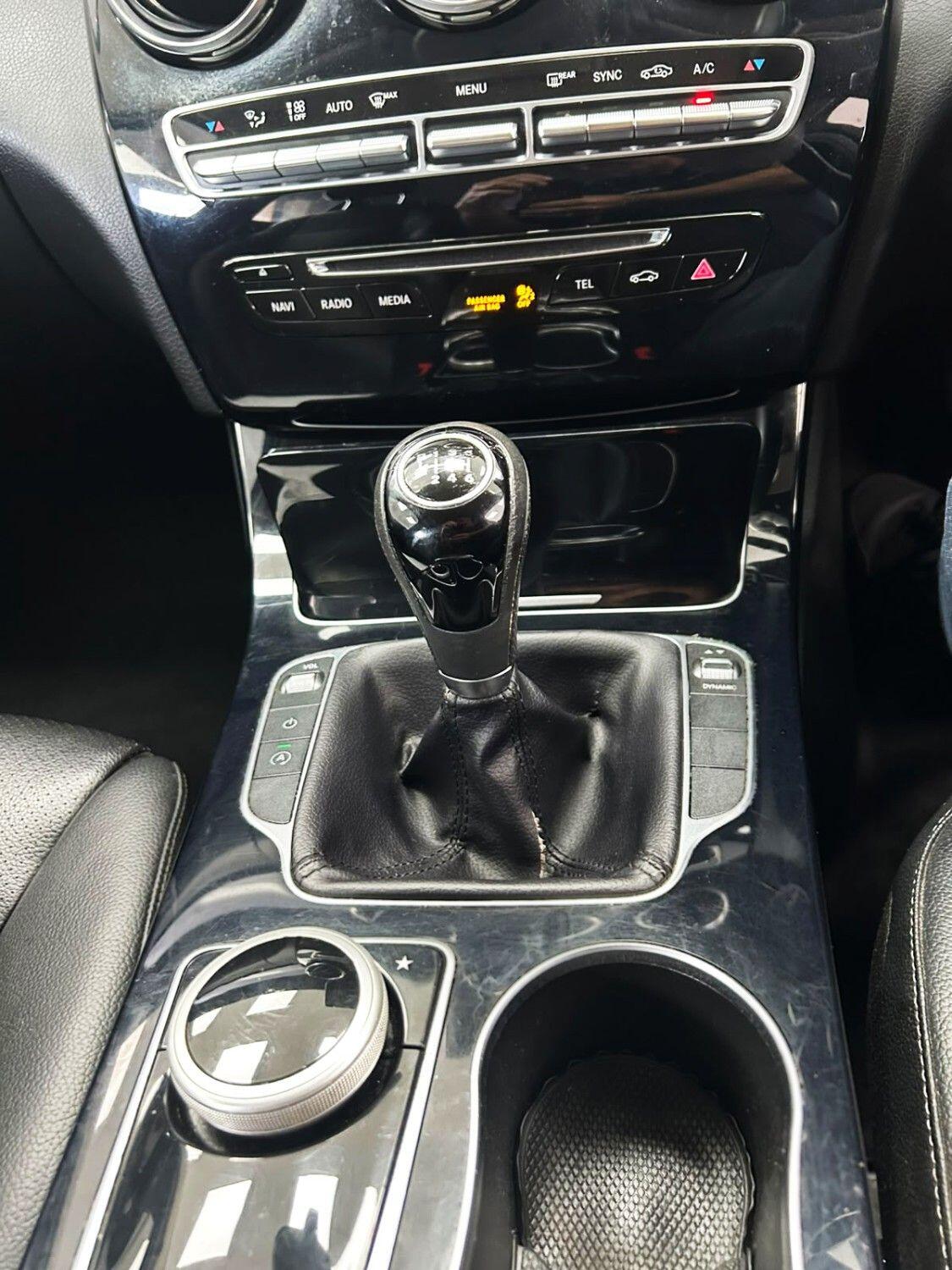 Mercedes-Benz C-Class view 18