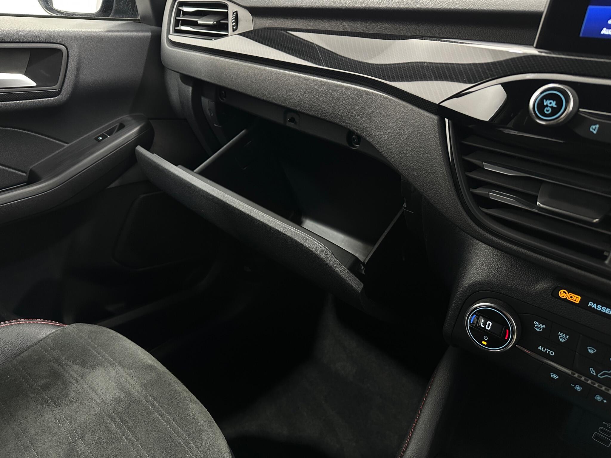 Ford Kuga view 28