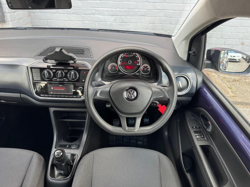 Volkswagen Up! view 14