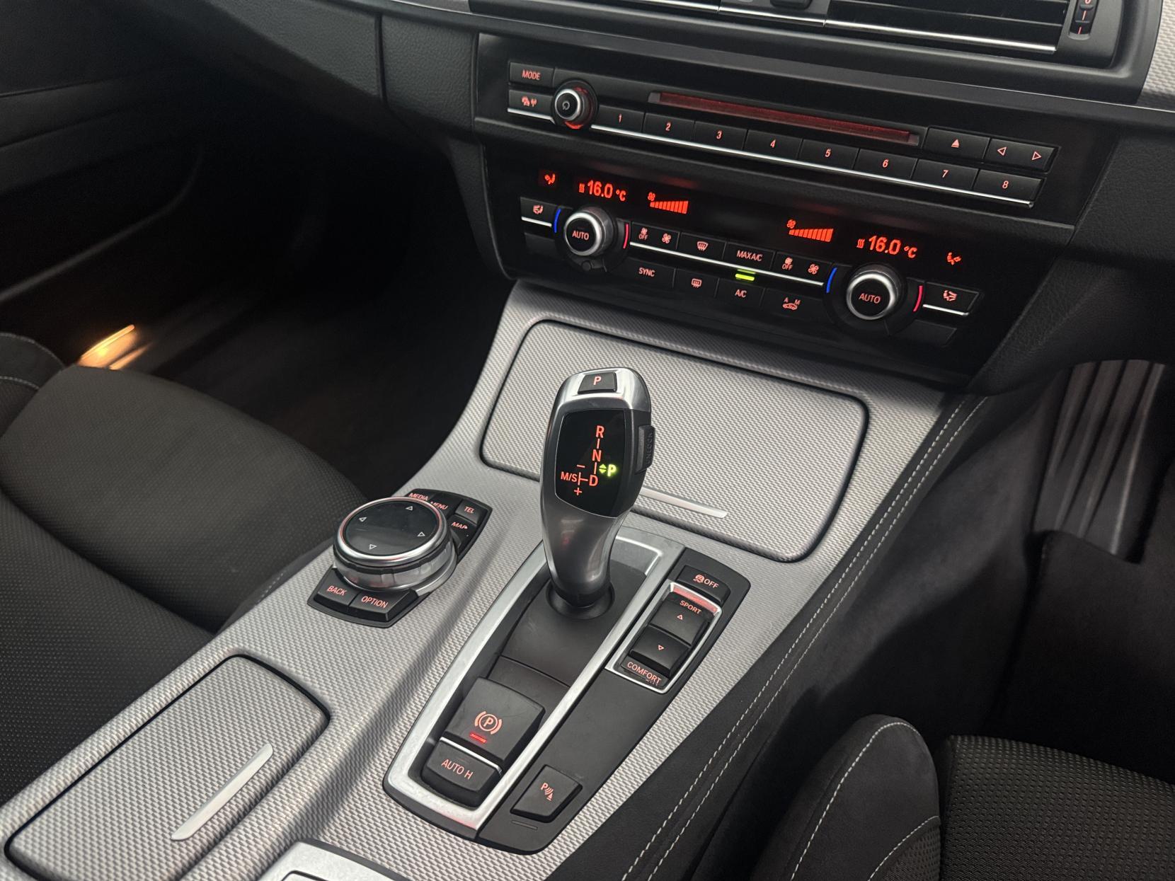 BMW 5 Series view 69