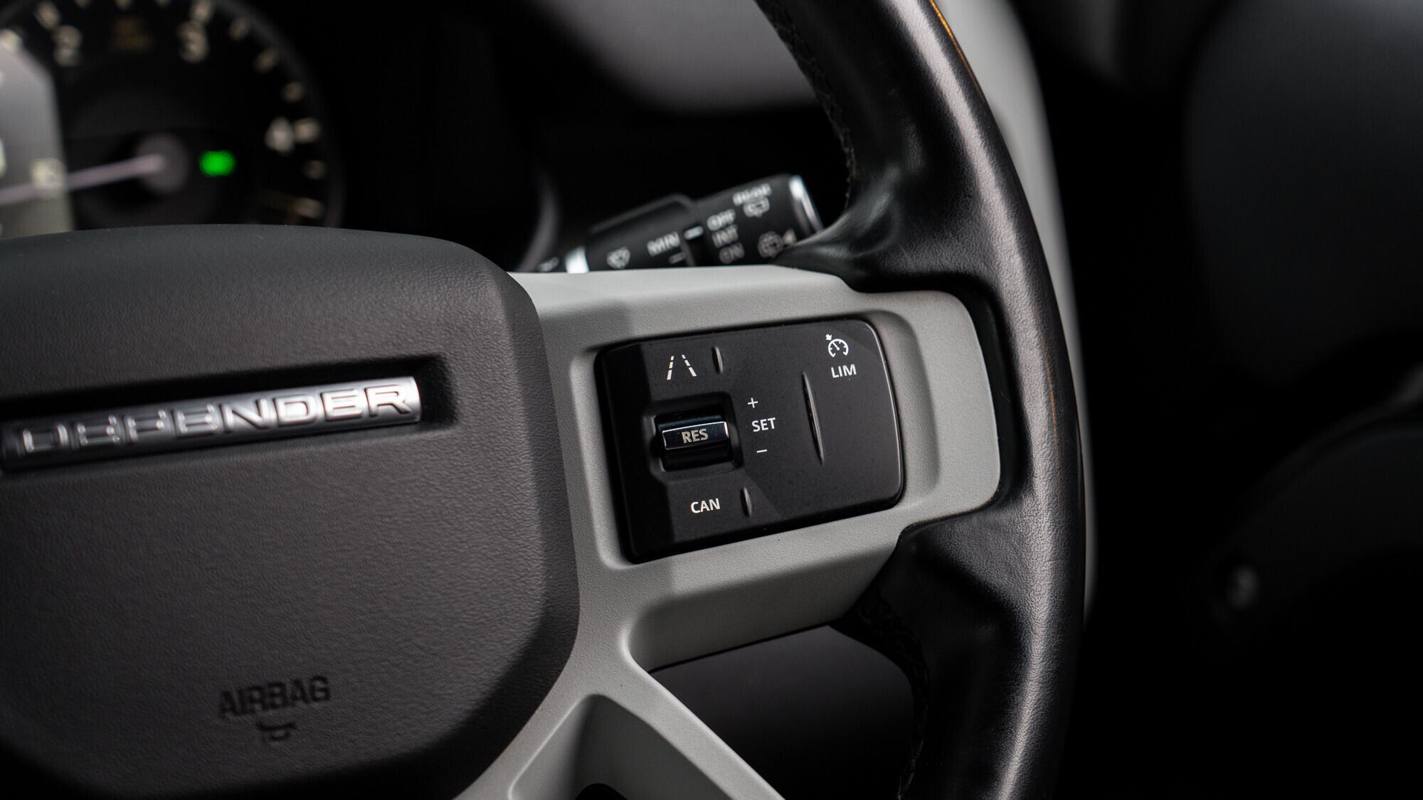 Land Rover Defender view 23