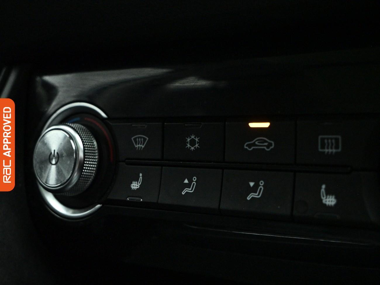 MG ZS view 18