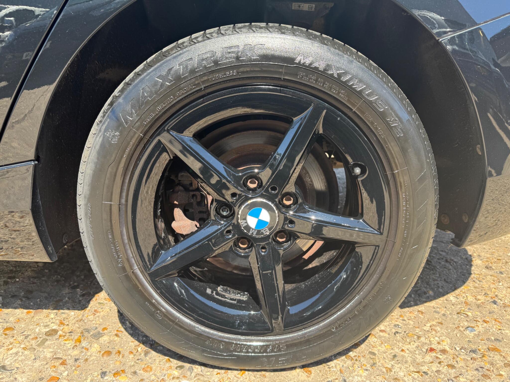 BMW 1 Series view 35