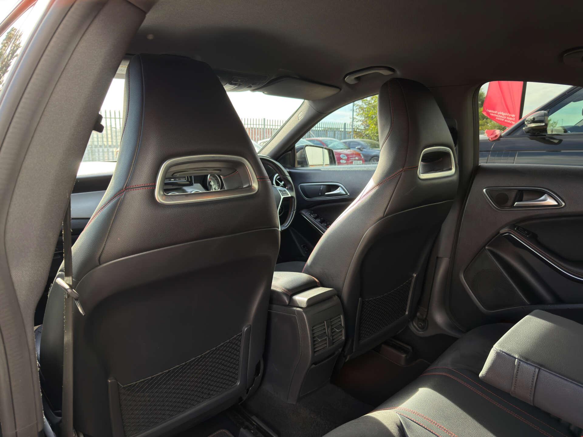 Mercedes-Benz Cla view 29