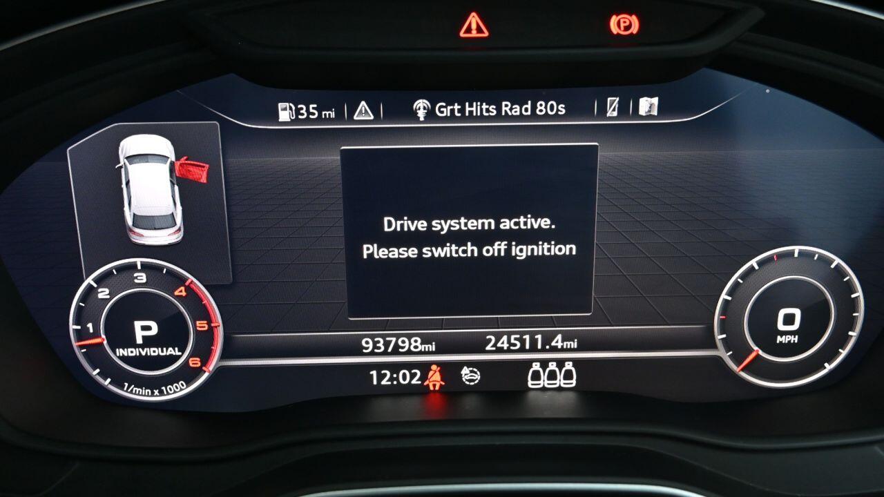 Audi Q5 view 21