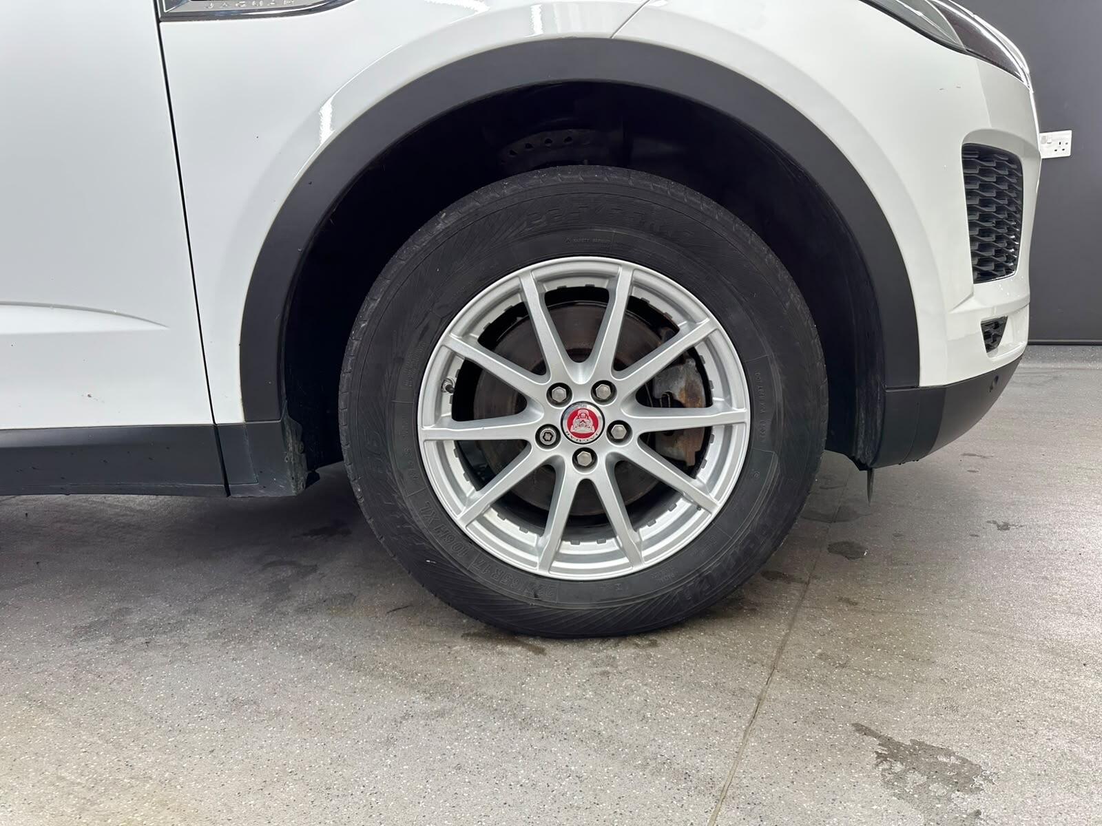 Jaguar E-Pace view 23