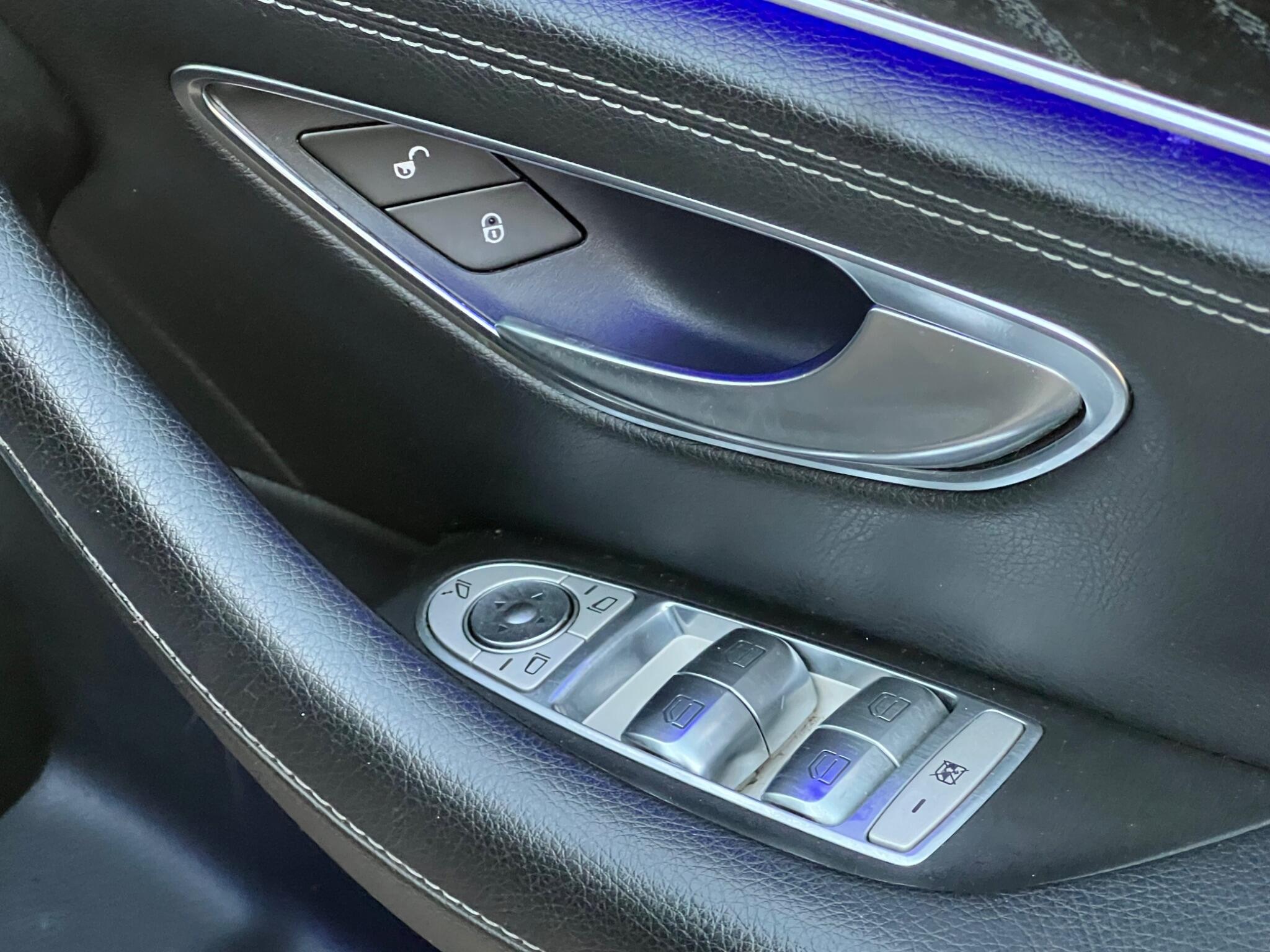 Mercedes-Benz E Class view 45