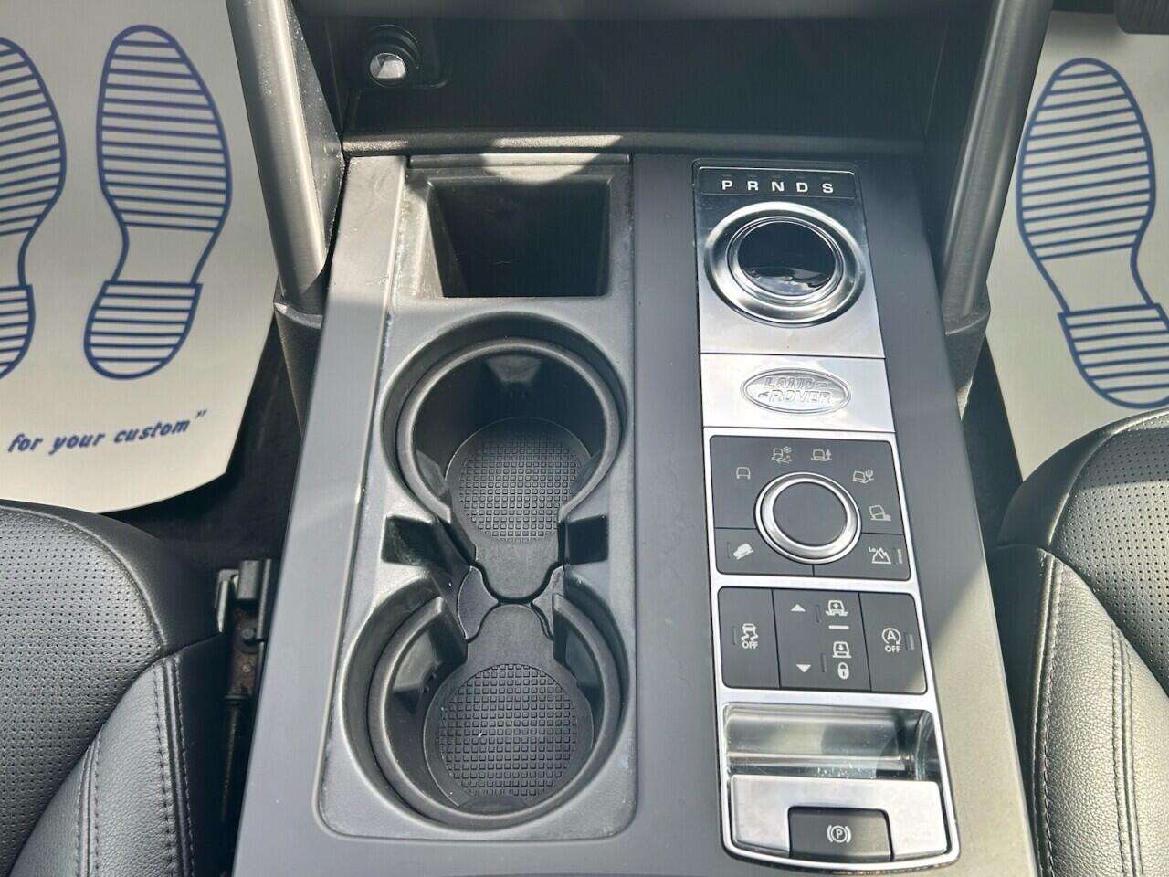 Land Rover Discovery view 35