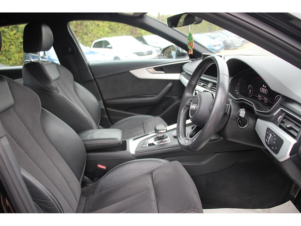 Audi A4 view 15