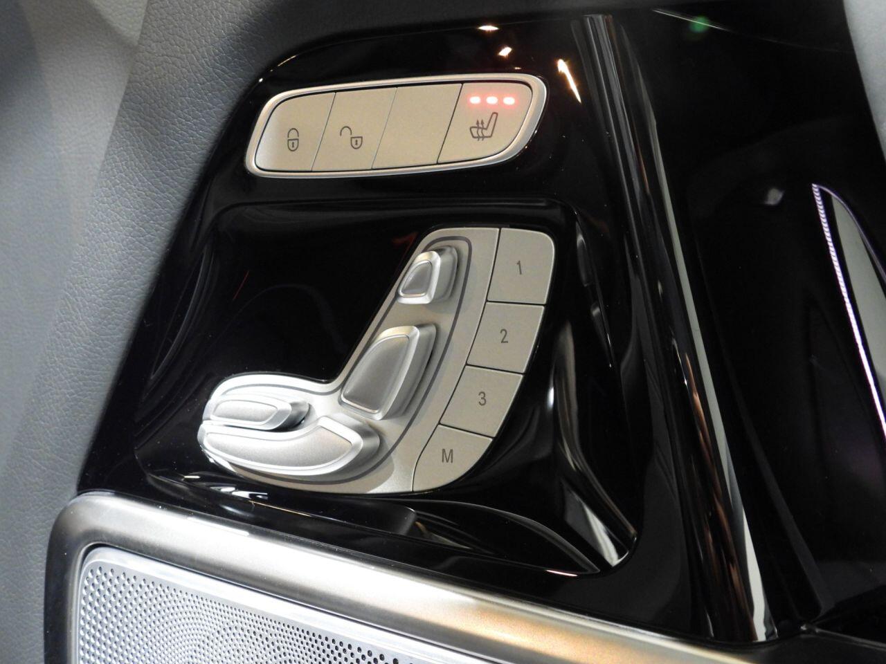Mercedes-Benz G Class view 48