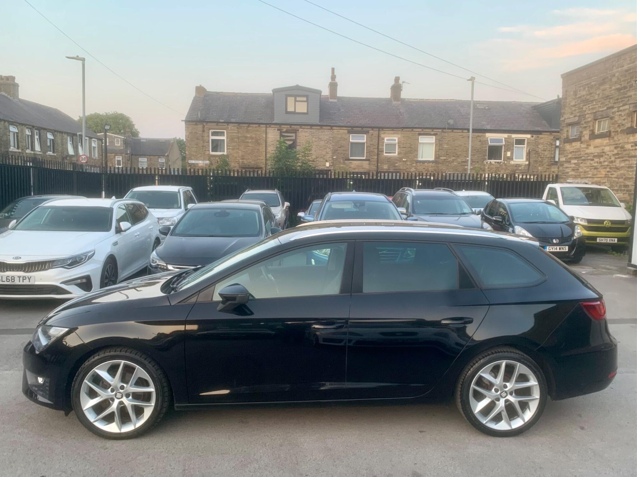 Seat Leon Leon view 5