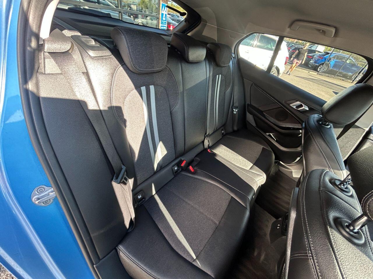 BMW 1 Series view 13