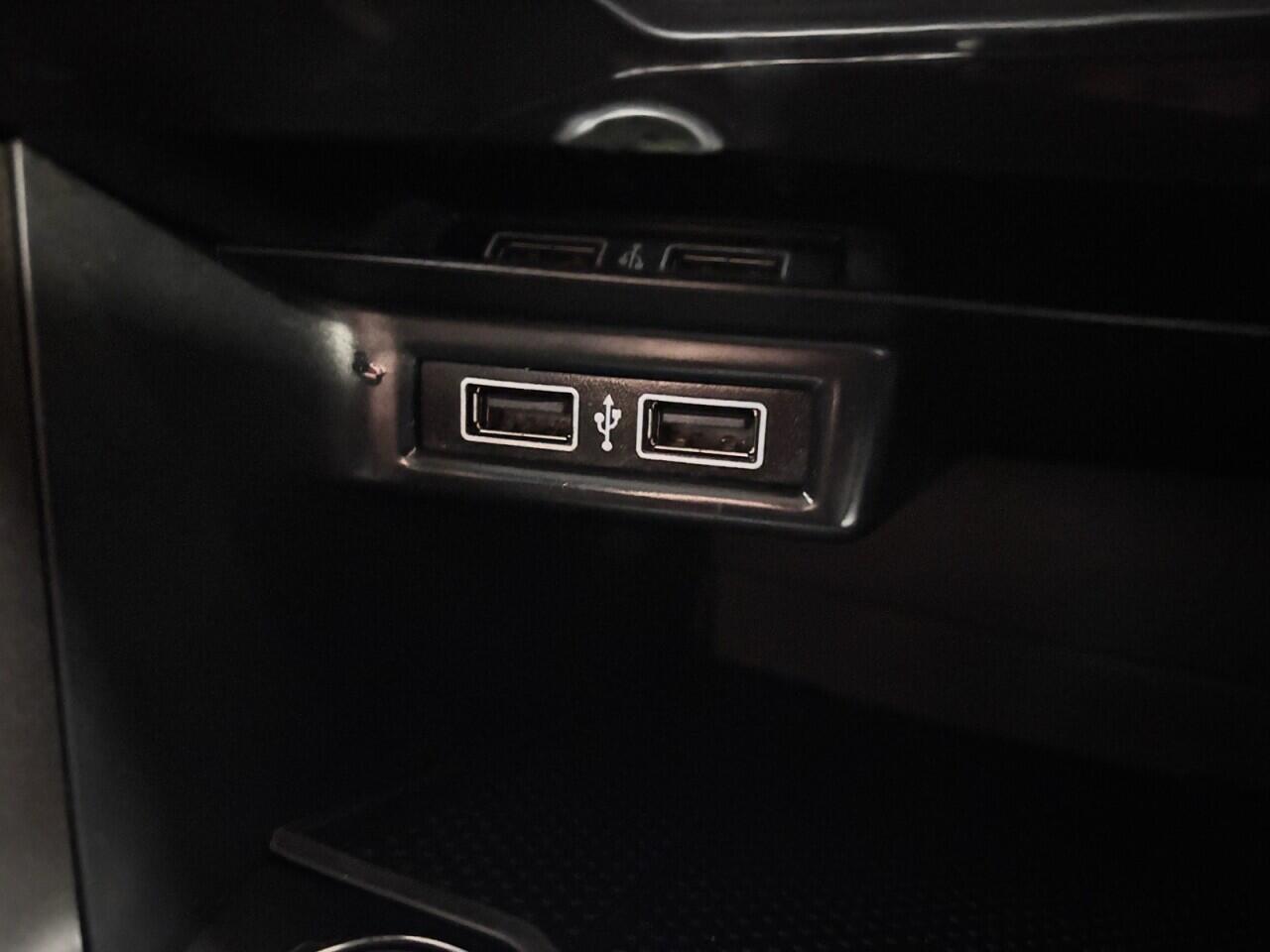 Volkswagen T-Roc view 34