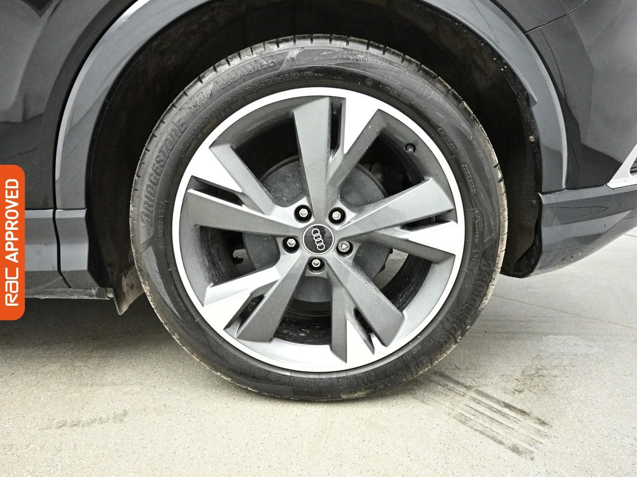 Audi Q4 E-Tron view 14