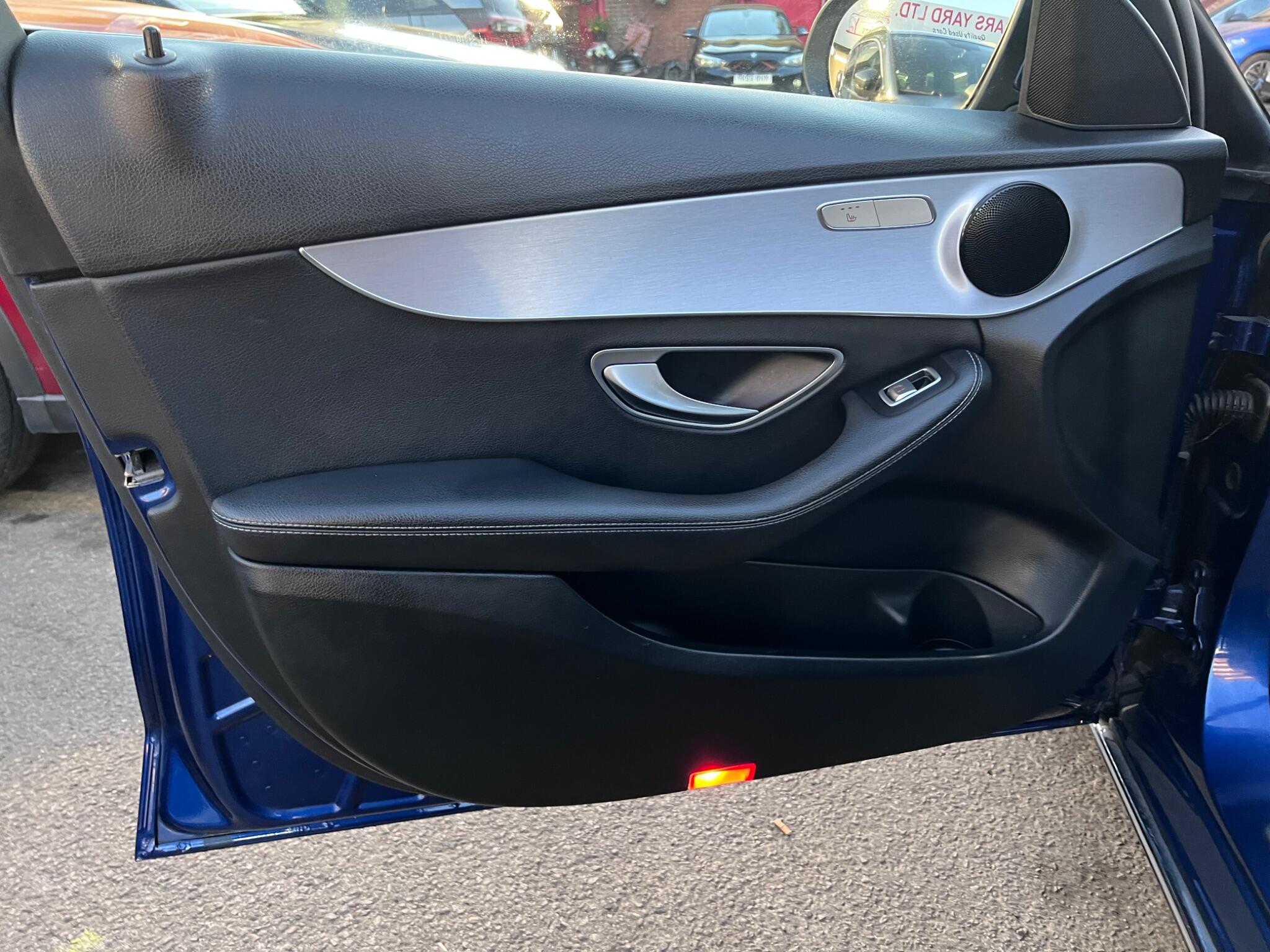 Mercedes-Benz C Class view 34