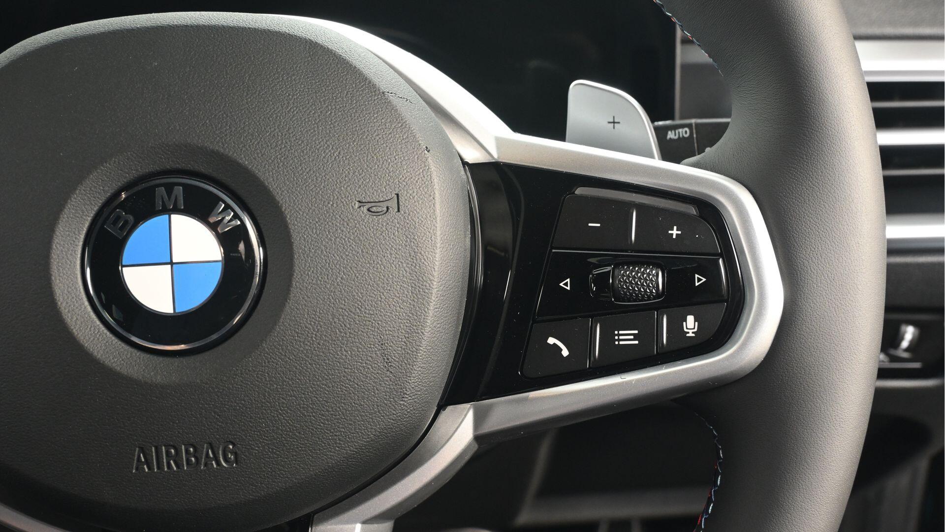BMW 3 Series view 18