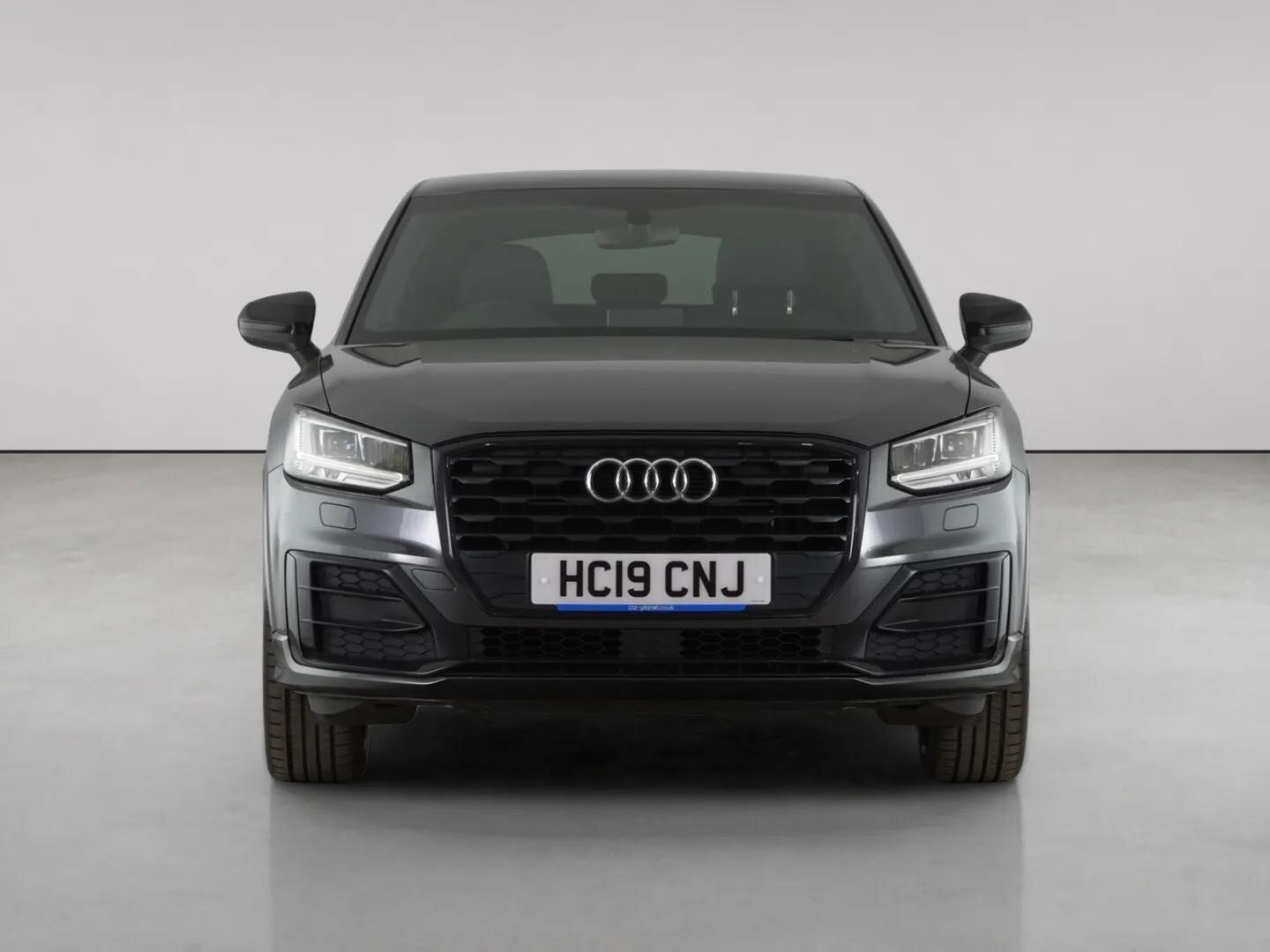 Audi Q2 view 5