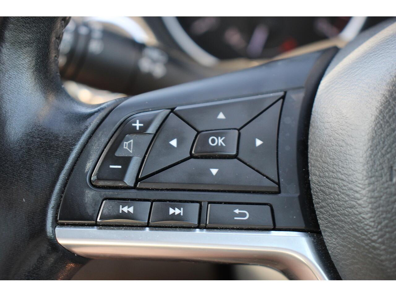 Nissan Qashqai view 25