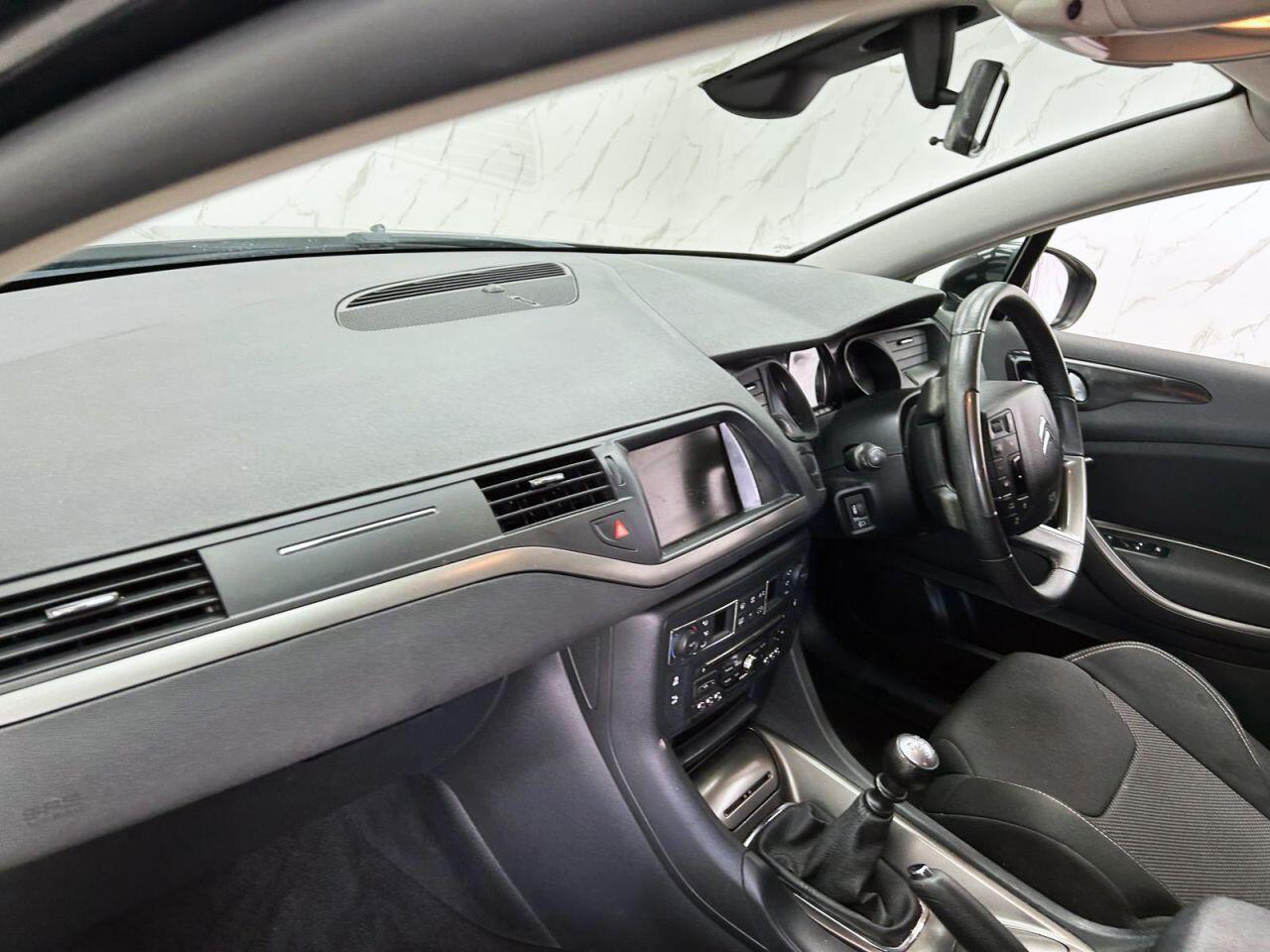 Citroen C5 view 14
