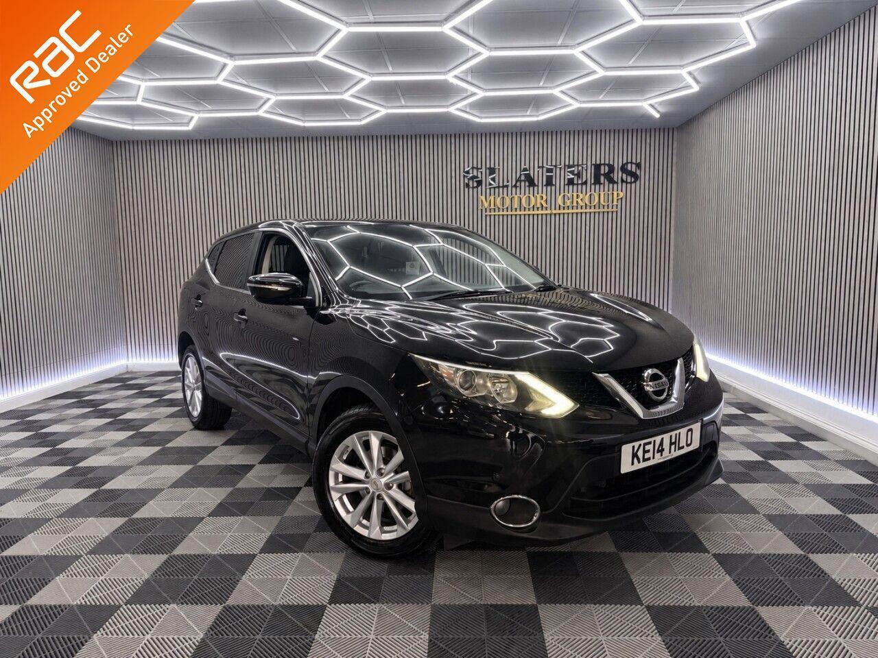 2014 Nissan Qashqai in Black for sale