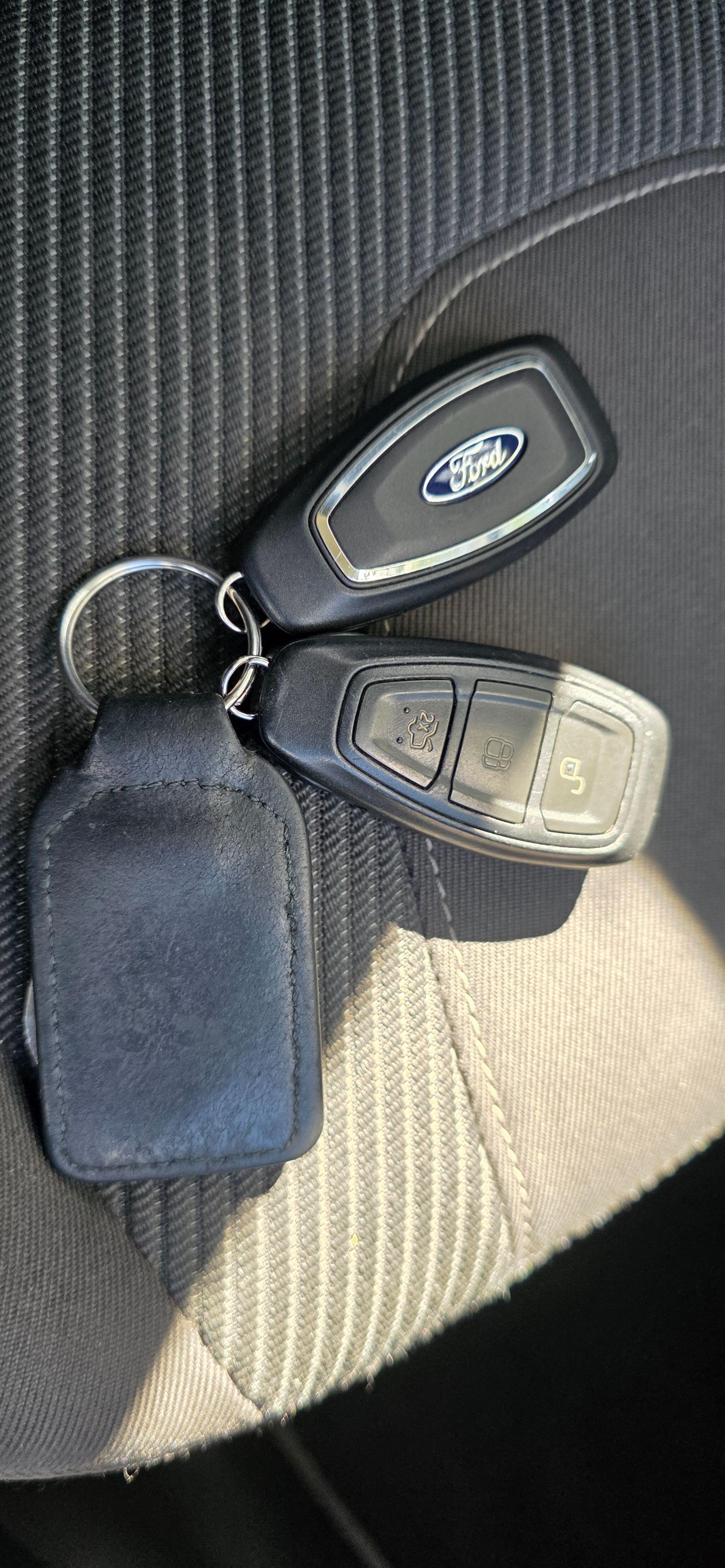Ford Kuga view 35