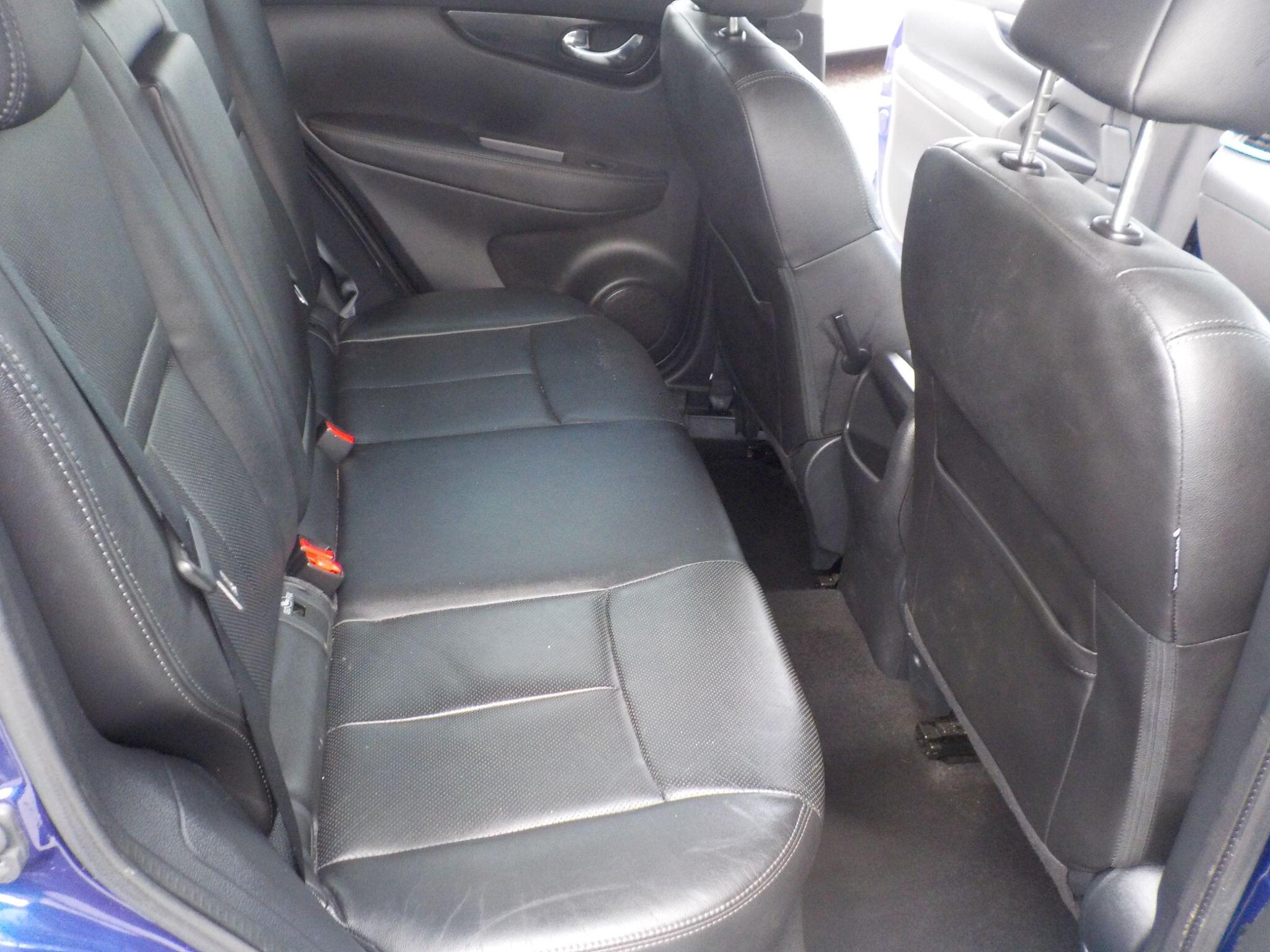 Nissan Qashqai 1.6 dCi Tekna 2WD Euro 6 (s/s) 5dr