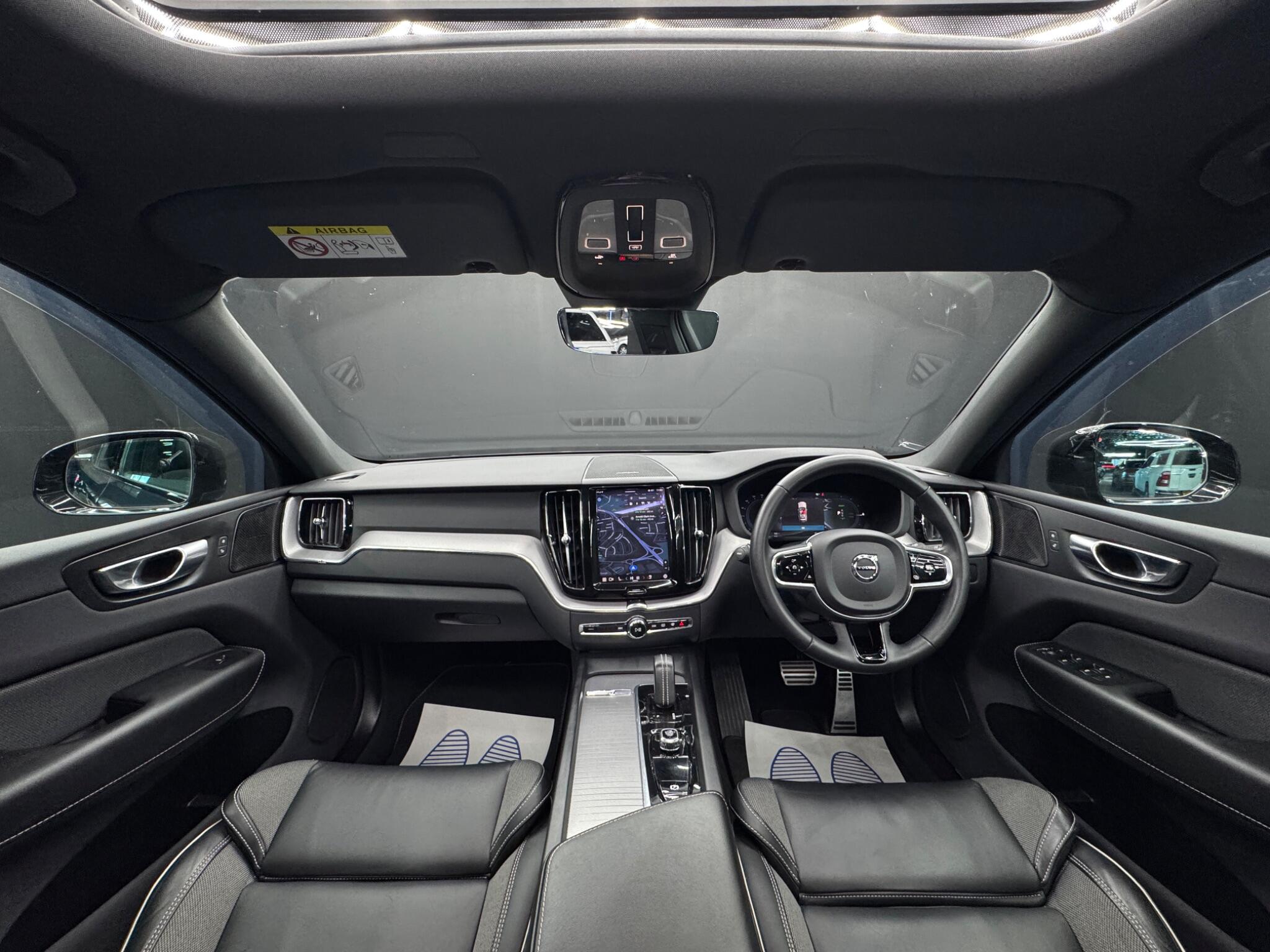 Volvo XC60 view 17