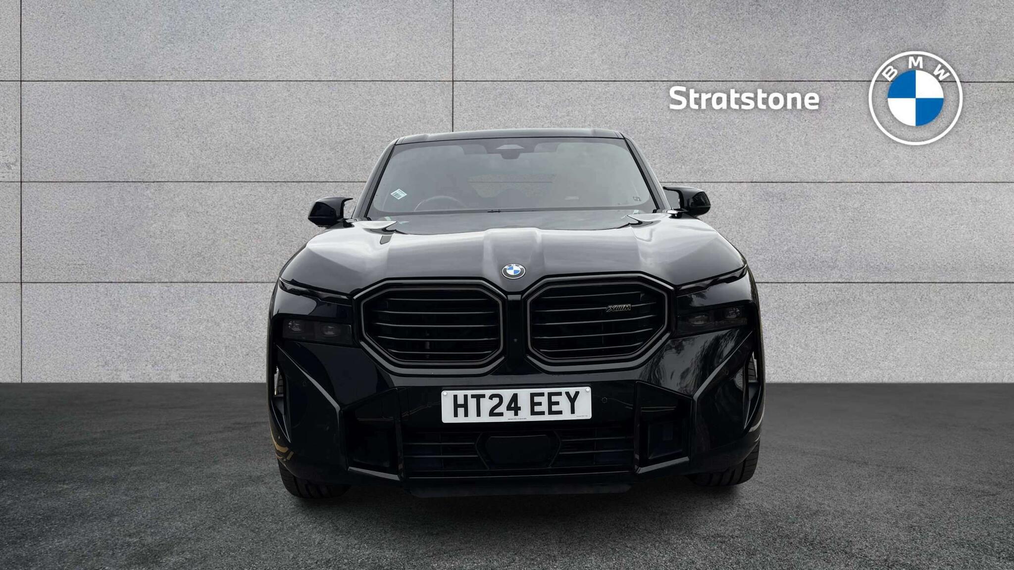 BMW XM view 17