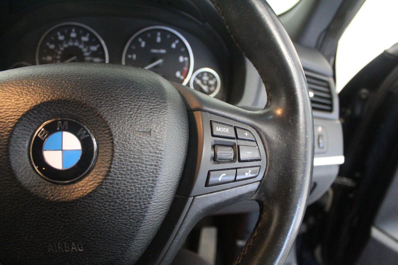 BMW X3 view 39