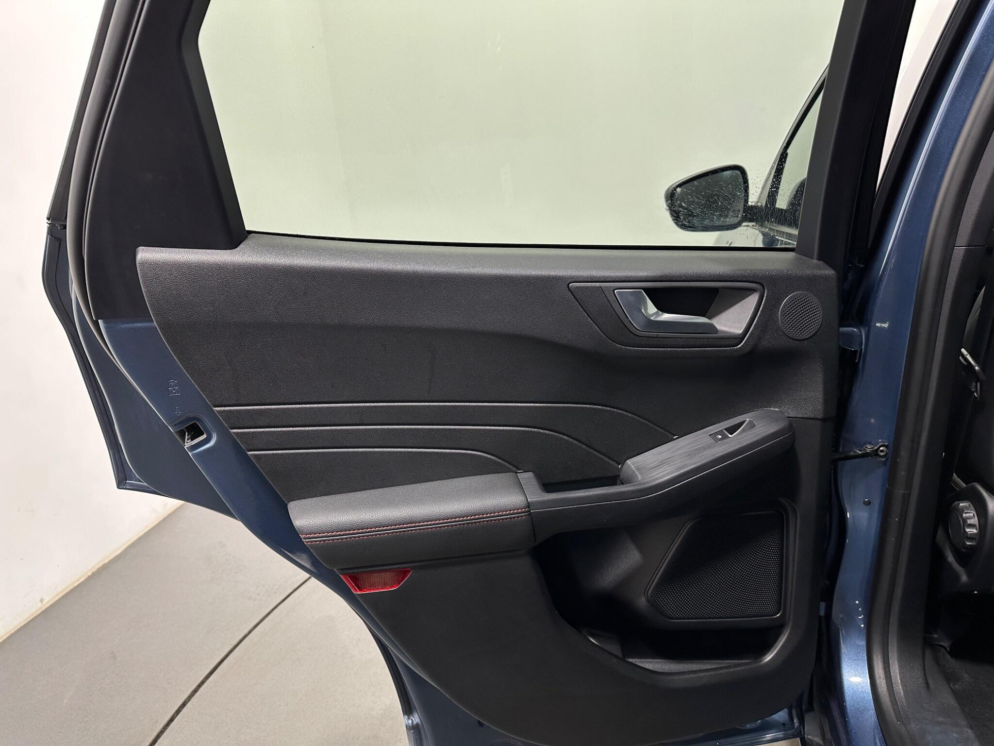 Ford Kuga view 39