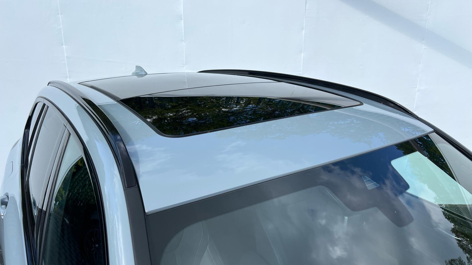 BMW X3 view 21