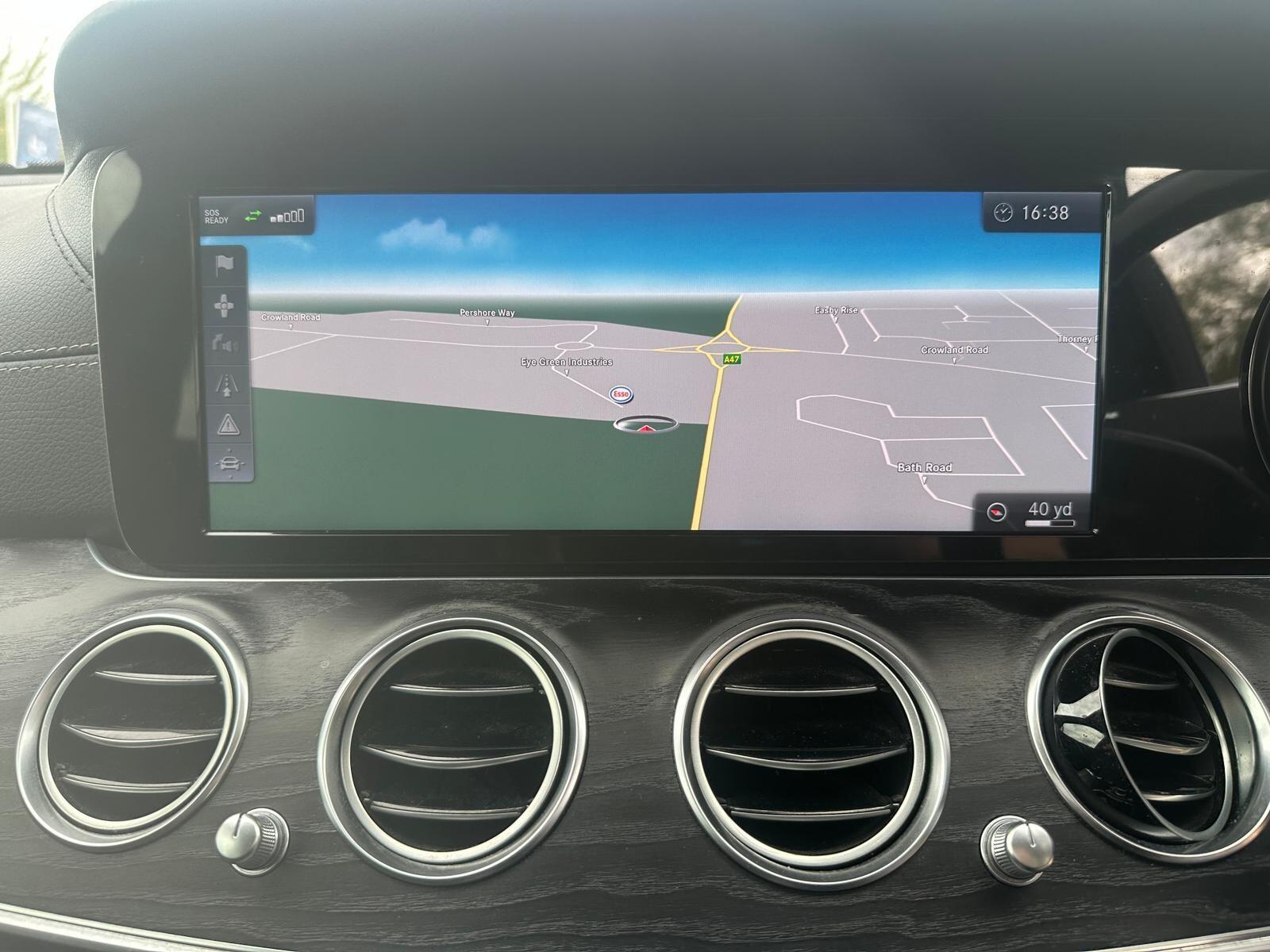 Mercedes-Benz E Class view 12