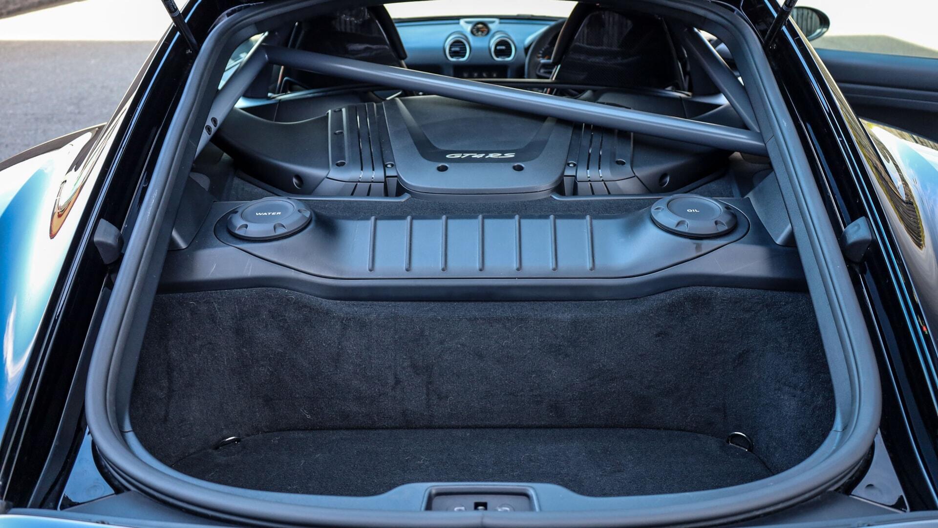 Porsche Cayman view 23