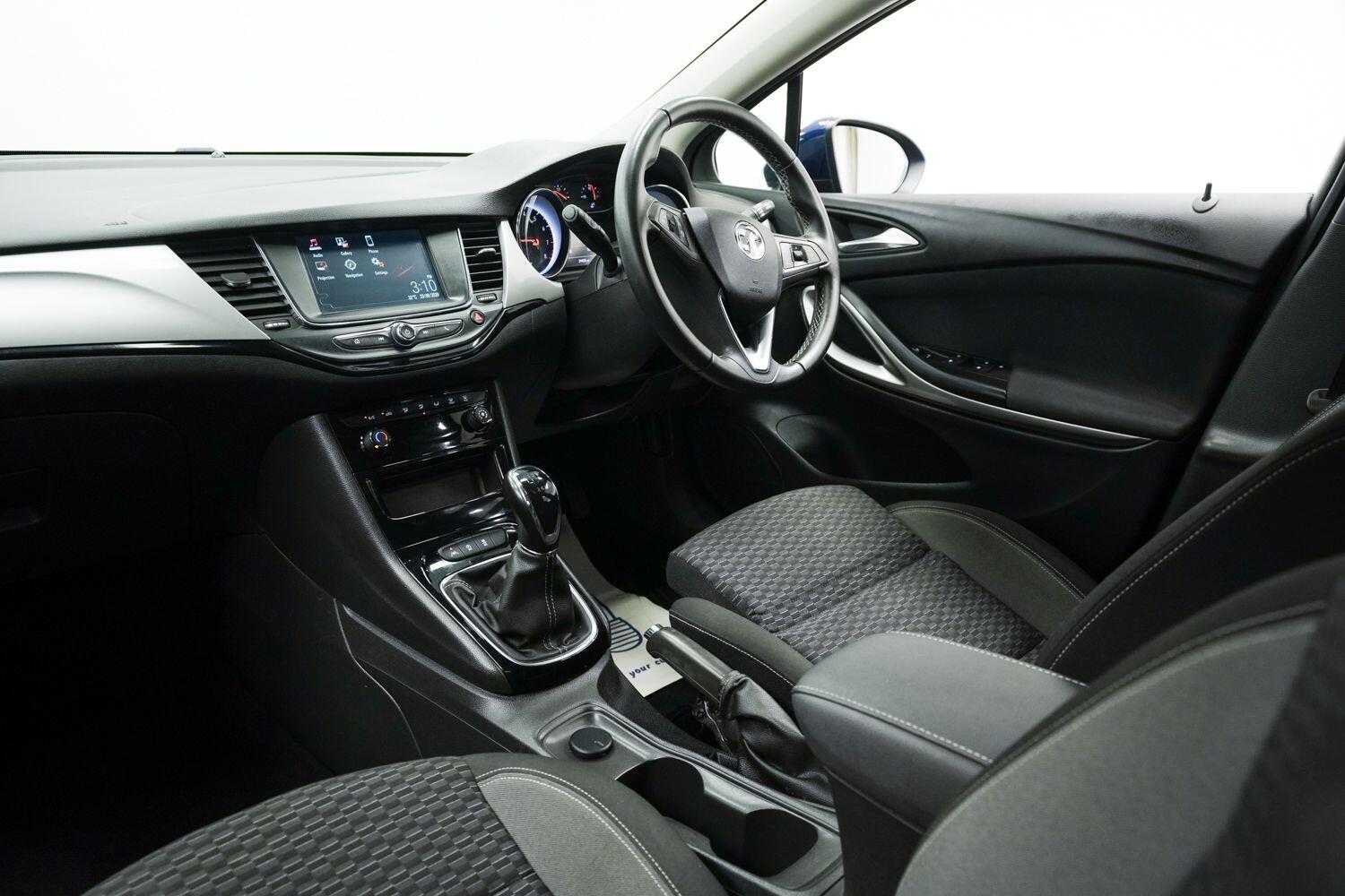 Vauxhall Astra view 20