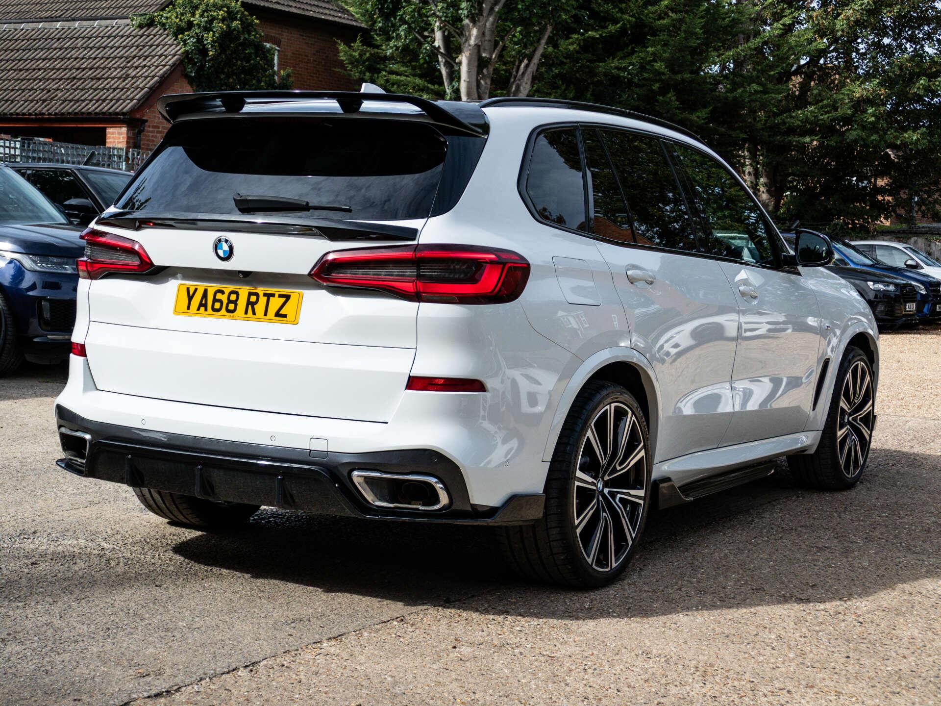 BMW X5 view 19