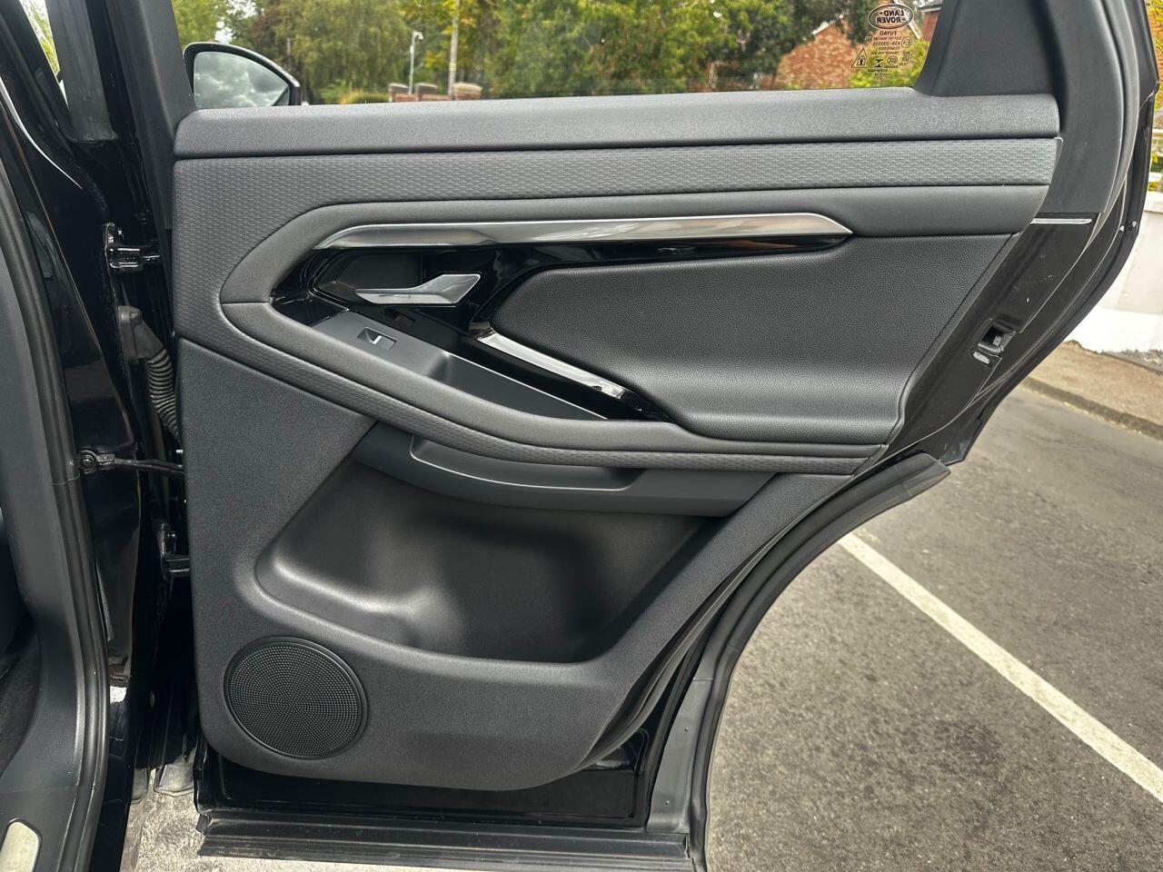 Land Rover Range Rover Evoque view 21