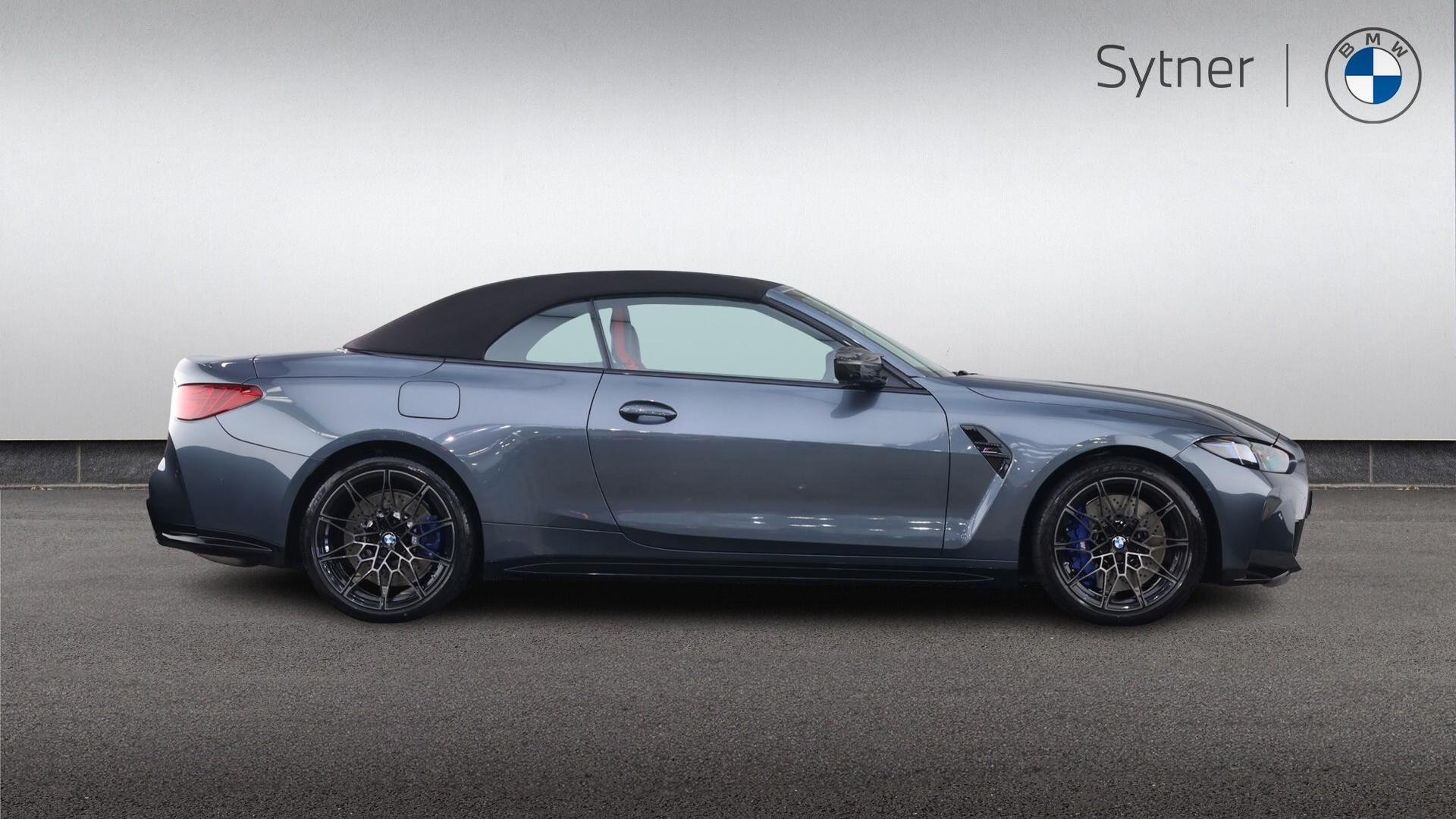 BMW M4 view 6