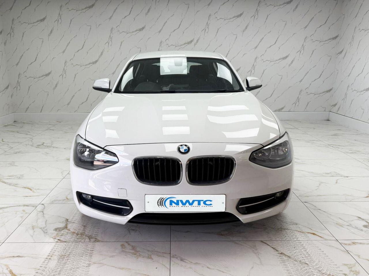 BMW 1 Series view 4