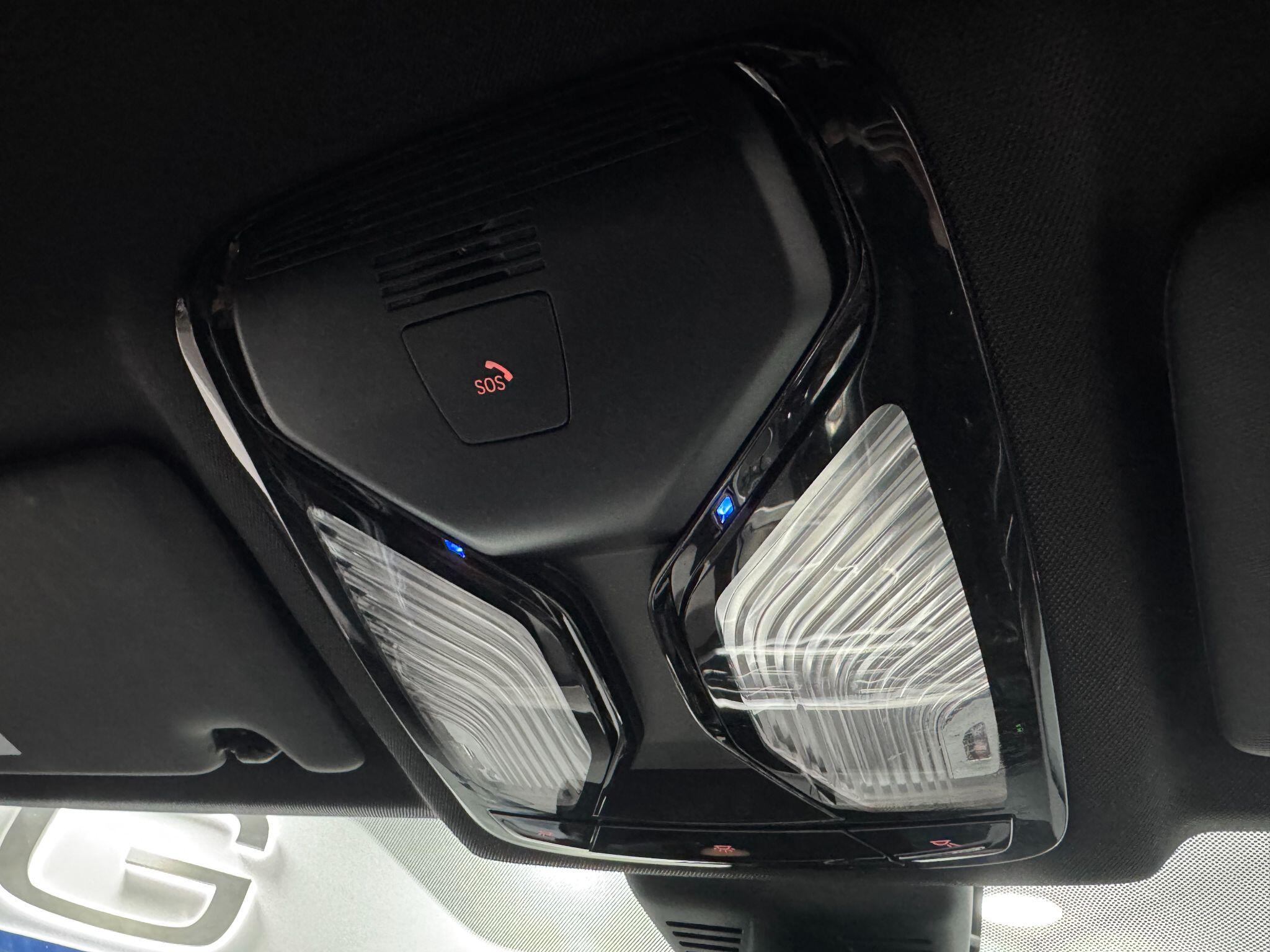 BMW 3 Series view 44